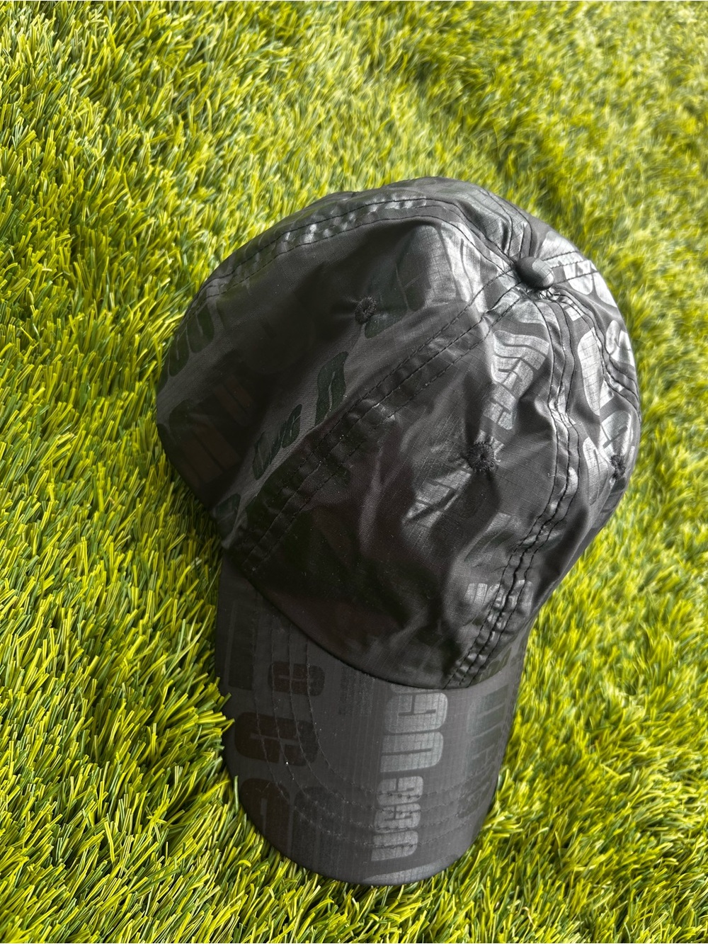 UGG Black Logo-Print Men's Cap